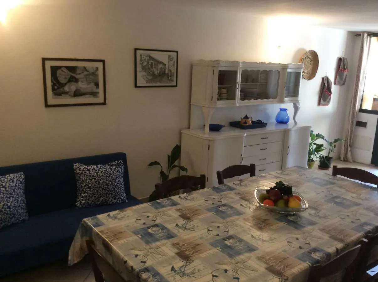 Casa Vacanze Laura Tortolì 0*,