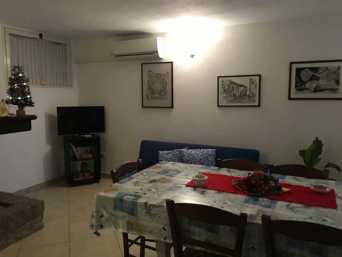 Dom wakacyjny Casa Vacanze Laura Tortolì